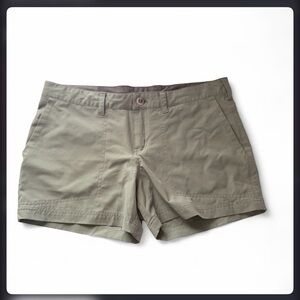 Women’s Patagonia green shorts Size 8